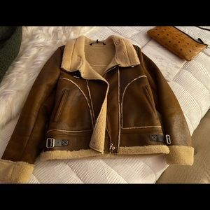 Zara Shearling size Medium, never worn